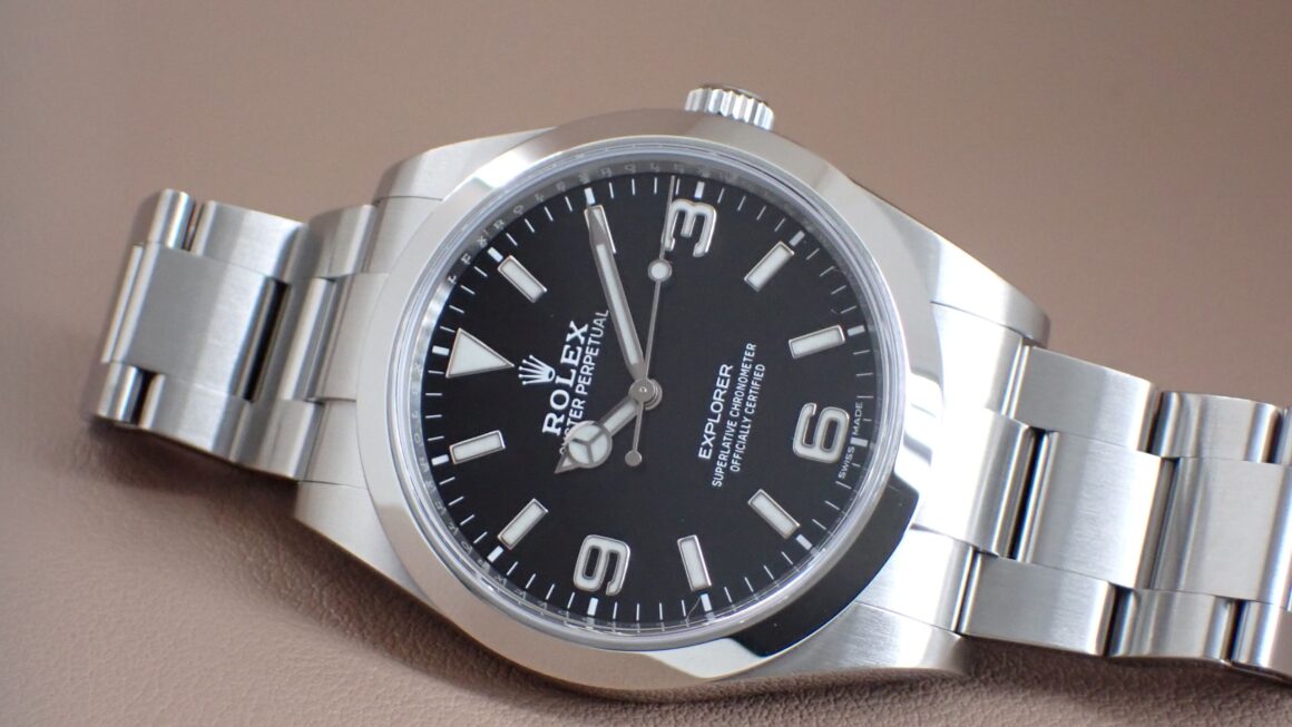 39ミリのサイズ感　エクスプローラーI　Ref.214270