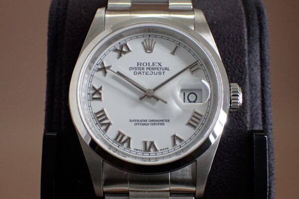 白とローマが美しい　デイトジャスト　Ref.16200