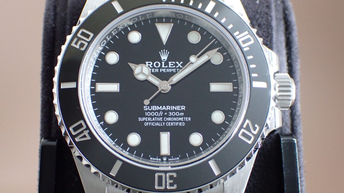 大人気　現行型サブマリーナー　Ref.124060