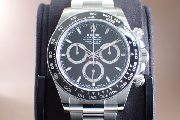 王者の貫禄　デイトナ　Ref.126500LN　ブラック